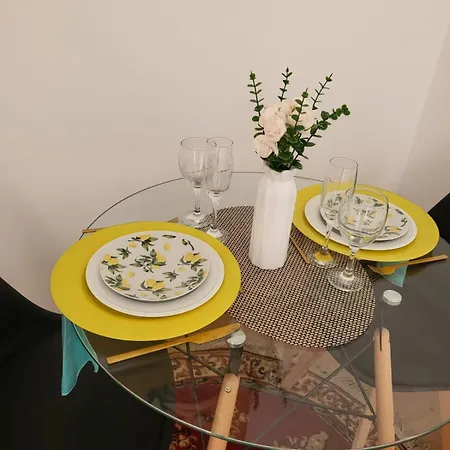 Therezass Apartament *