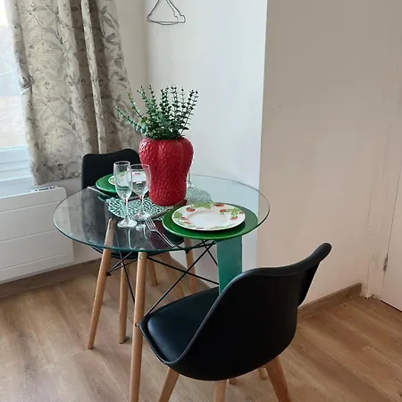 Therezass Apartament Calais