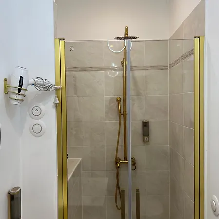 Apartament Therezass